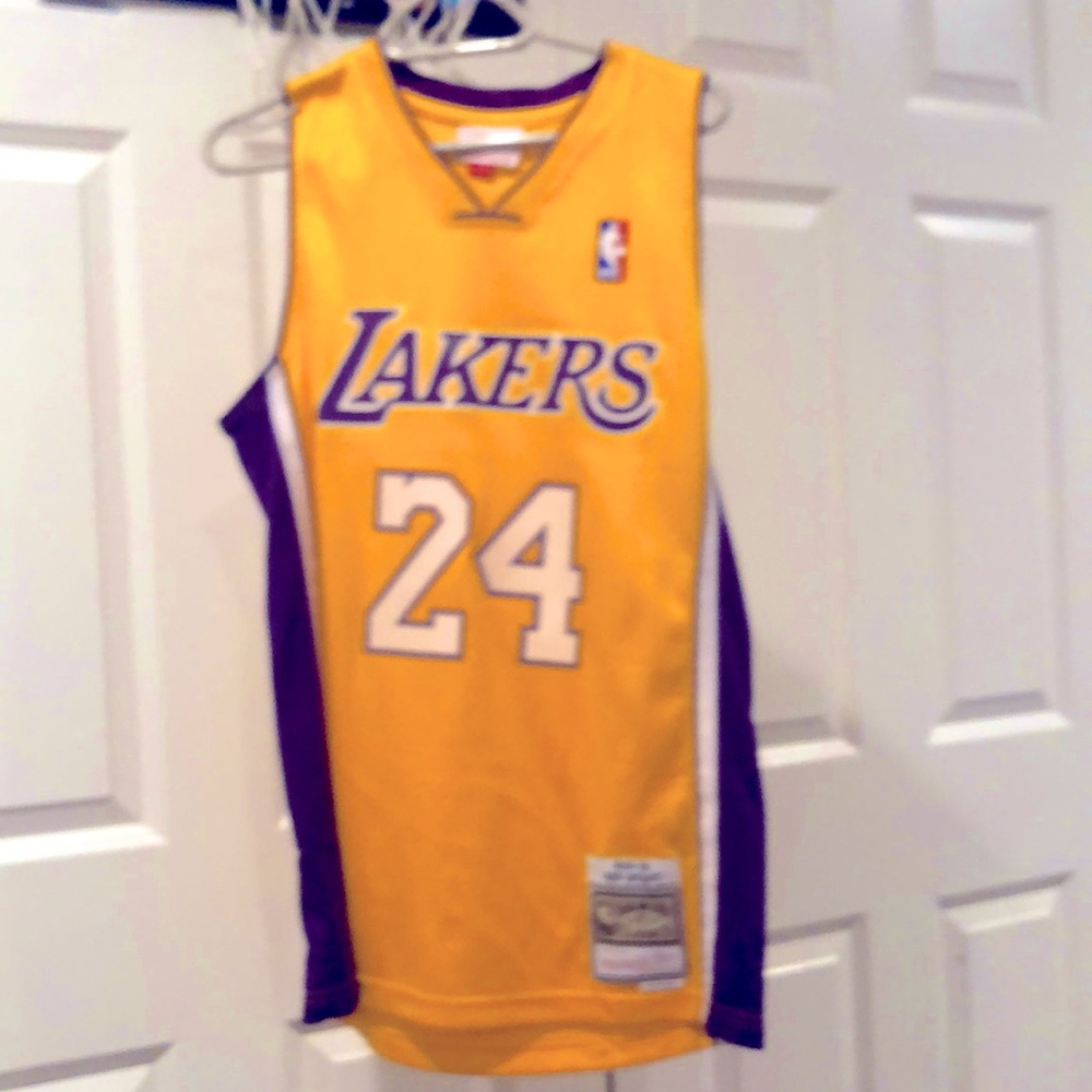 Kobe Bryant jersey